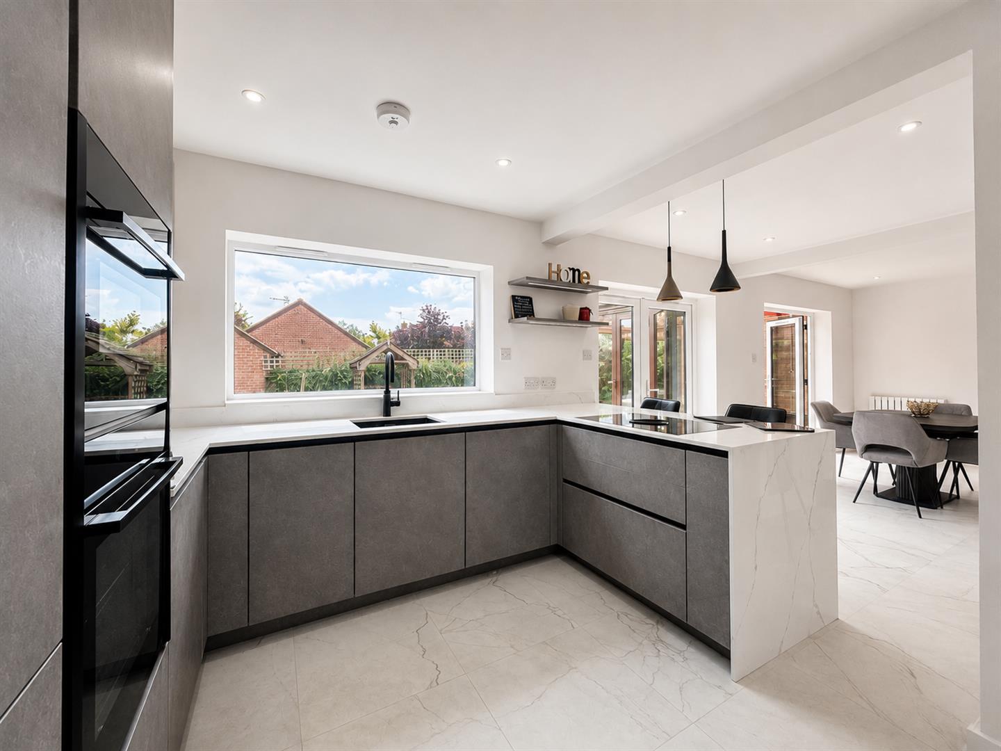 Pearse Grove, Walton Park, Milton Keynes